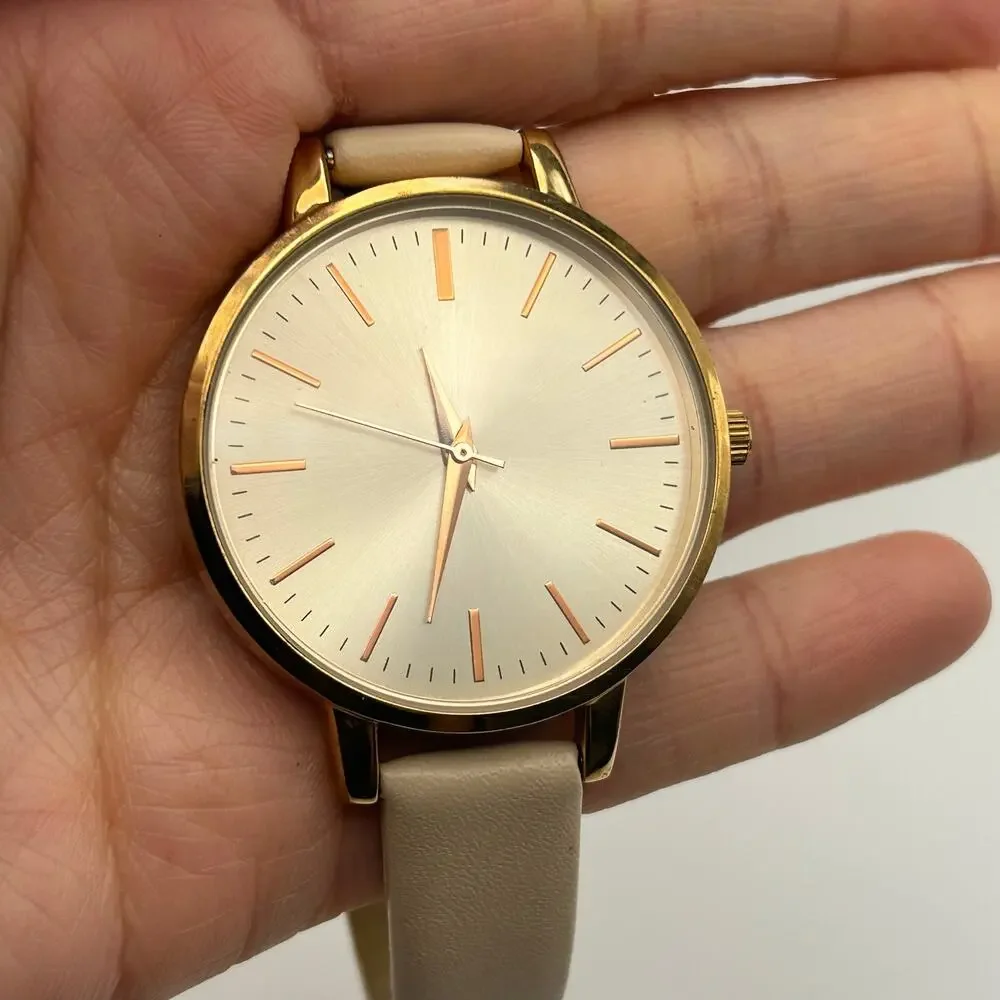 H&M Women’s Rose Gold Minimalist Watch Working New Battery
